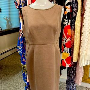 Sleeveless Ellie Tahiti dress
